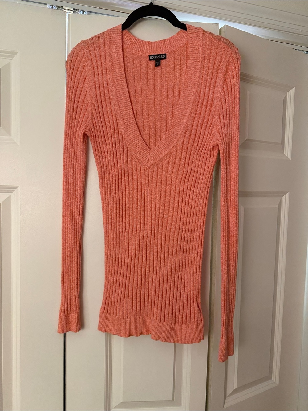 Express Women's Ribbed V-Neck Sweater - Coral